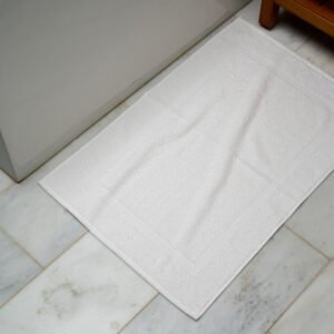 20x30 600gsm White Bath Mat